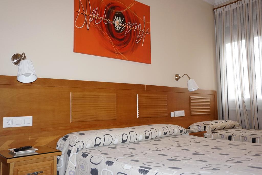 Santillan II Hotel Madrid Room photo